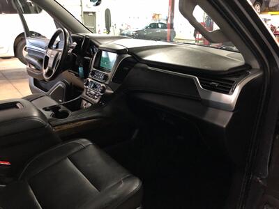 2017 Chevrolet Suburban LT   - Photo 20 - Saint Louis, MI 48880-9800