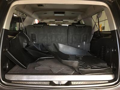 2017 Chevrolet Suburban LT   - Photo 25 - Saint Louis, MI 48880-9800