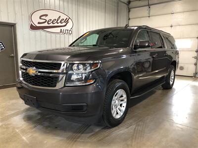 2017 Chevrolet Suburban LT   - Photo 2 - Saint Louis, MI 48880-9800