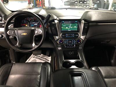 2017 Chevrolet Suburban LT   - Photo 8 - Saint Louis, MI 48880-9800