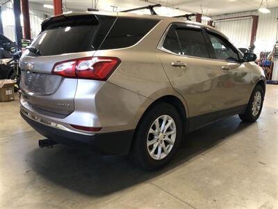 2018 Chevrolet Equinox LT   - Photo 5 - Saint Louis, MI 48880-9800