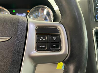 2013 Chrysler Town and Country Touring-L - Photo 12 - Saint Louis, MI 48880-9800