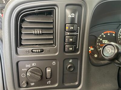 2005 Chevrolet Silverado 3500   - Photo 14 - Saint Louis, MI 48880-9800