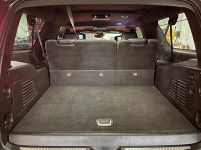 2016 Cadillac Escalade ESV Platinum   - Photo 35 - Saint Louis, MI 48880-9800