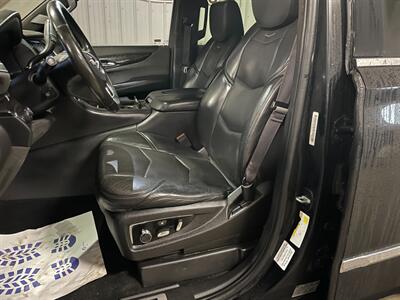 2016 Cadillac Escalade ESV Platinum   - Photo 21 - Saint Louis, MI 48880-9800