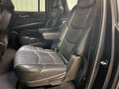 2016 Cadillac Escalade ESV Platinum   - Photo 22 - Saint Louis, MI 48880-9800