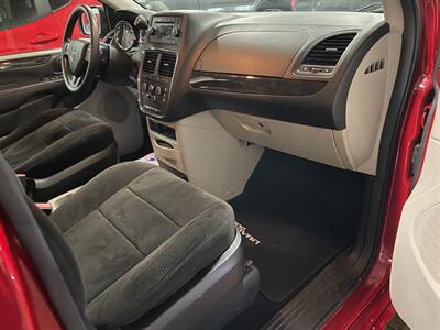 2013 Dodge Grand Caravan American Value Package   - Photo 19 - Saint Louis, MI 48880-9800