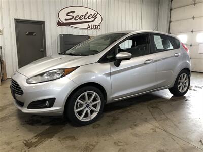 2019 Ford Fiesta SE   - Photo 1 - Saint Louis, MI 48880-9800