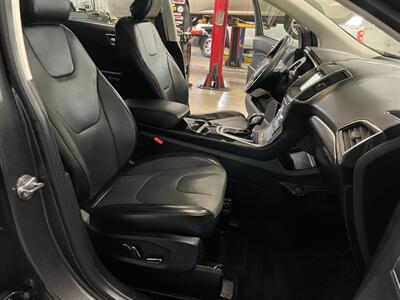 2018 Ford Edge Titanium   - Photo 17 - Saint Louis, MI 48880-9800