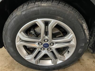 2018 Ford Edge Titanium   - Photo 23 - Saint Louis, MI 48880-9800