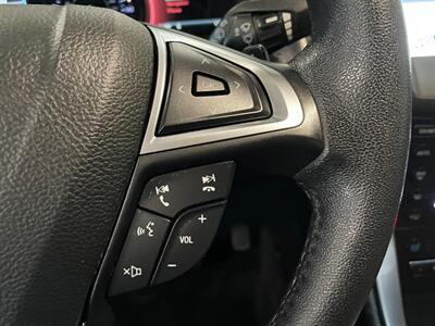 2018 Ford Edge Titanium   - Photo 11 - Saint Louis, MI 48880-9800