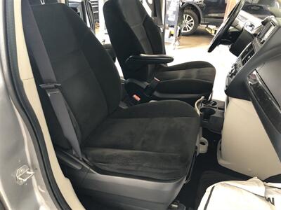 2015 Dodge Grand Caravan SE   - Photo 17 - Saint Louis, MI 48880-9800