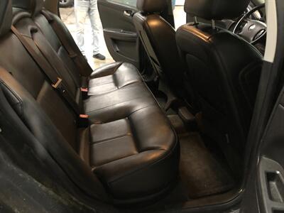 2012 Chevrolet Impala LTZ   - Photo 17 - Saint Louis, MI 48880-9800