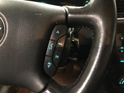 2012 Chevrolet Impala LTZ   - Photo 11 - Saint Louis, MI 48880-9800