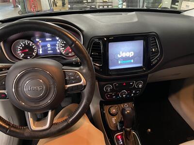 2020 Jeep Compass Limited   - Photo 7 - Saint Louis, MI 48880-9800