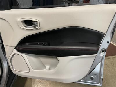 2020 Jeep Compass Limited   - Photo 19 - Saint Louis, MI 48880-9800