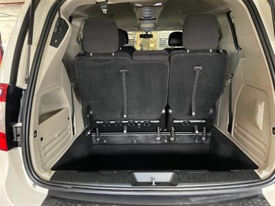 2011 Chrysler Town and Country Touring   - Photo 28 - Saint Louis, MI 48880-9800