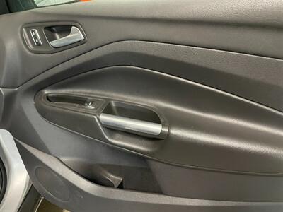 2014 Ford Escape SE - Photo 21 - Saint Louis, MI 48880-9800