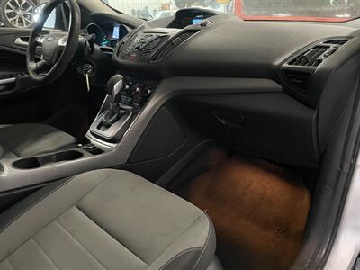 2014 Ford Escape SE - Photo 20 - Saint Louis, MI 48880-9800
