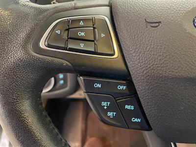 2018 Ford Escape SEL - Photo 12 - Saint Louis, MI 48880-9800