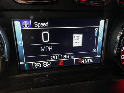 2017 GMC Yukon SLT   - Photo 9 - Saint Louis, MI 48880-9800