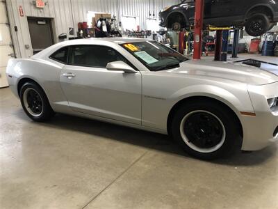 2010 Chevrolet Camaro LS   - Photo 4 - Saint Louis, MI 48880-9800