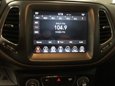 2018 Jeep Compass Trailhawk   - Photo 13 - Saint Louis, MI 48880-9800