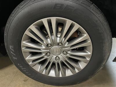 2015 Chrysler Town and Country Touring-L - Photo 25 - Saint Louis, MI 48880-9800