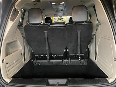 2015 Chrysler Town and Country Touring-L - Photo 27 - Saint Louis, MI 48880-9800