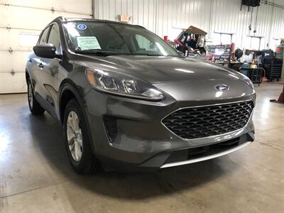 2020 Ford Escape SE   - Photo 4 - Saint Louis, MI 48880-9800