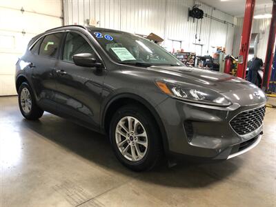 2020 Ford Escape SE   - Photo 5 - Saint Louis, MI 48880-9800