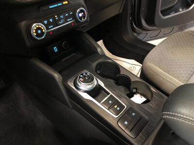 2020 Ford Escape SE   - Photo 13 - Saint Louis, MI 48880-9800