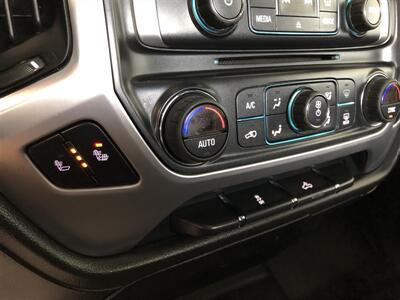 2017 GMC Sierra 1500 SLE   - Photo 18 - Saint Louis, MI 48880-9800