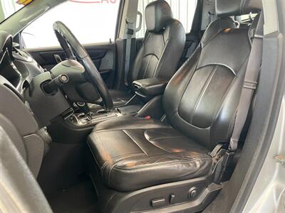 2015 Chevrolet Traverse LT - Photo 15 - Saint Louis, MI 48880-9800