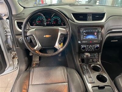 2015 Chevrolet Traverse LT - Photo 8 - Saint Louis, MI 48880-9800
