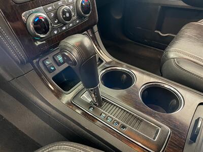 2015 Chevrolet Traverse LT - Photo 12 - Saint Louis, MI 48880-9800