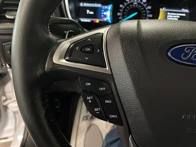 2016 Ford Fusion Titanium   - Photo 8 - Saint Louis, MI 48880-9800