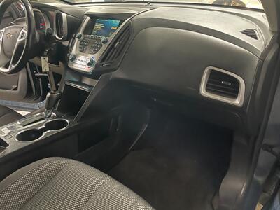 2016 Chevrolet Equinox LT - Photo 19 - Saint Louis, MI 48880-9800