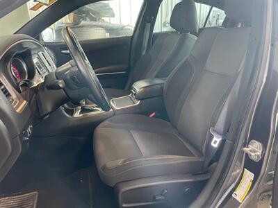 2019 Dodge Charger SXT   - Photo 15 - Saint Louis, MI 48880-9800