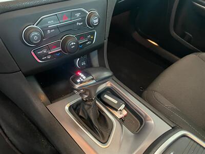 2019 Dodge Charger SXT   - Photo 12 - Saint Louis, MI 48880-9800