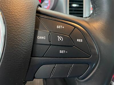 2019 Dodge Charger SXT   - Photo 11 - Saint Louis, MI 48880-9800