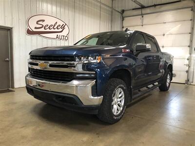 2020 Chevrolet Silverado 1500 LT   - Photo 2 - Saint Louis, MI 48880-9800