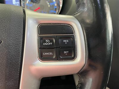 2016 Chrysler Town and Country Touring - Photo 11 - Saint Louis, MI 48880-9800