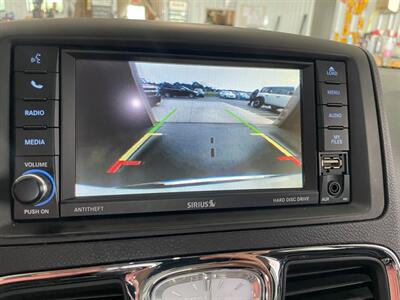 2016 Chrysler Town and Country Touring - Photo 12 - Saint Louis, MI 48880-9800