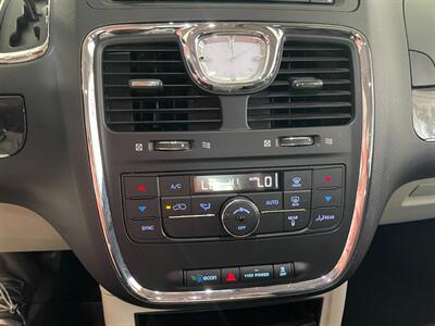 2016 Chrysler Town and Country Touring - Photo 13 - Saint Louis, MI 48880-9800