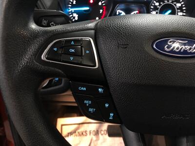 2019 Ford Escape SE - Photo 10 - Saint Louis, MI 48880-9800