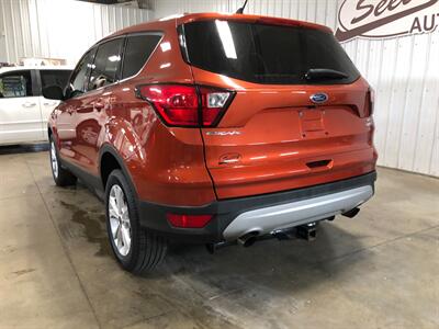 2019 Ford Escape SE - Photo 3 - Saint Louis, MI 48880-9800