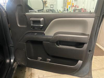 2017 GMC Sierra 1500 - Photo 18 - Saint Louis, MI 48880-9800