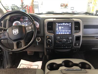 2019 RAM 1500 Classic Tradesman   - Photo 9 - Saint Louis, MI 48880-9800