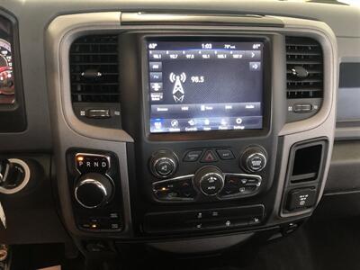 2019 RAM 1500 Classic Tradesman   - Photo 12 - Saint Louis, MI 48880-9800